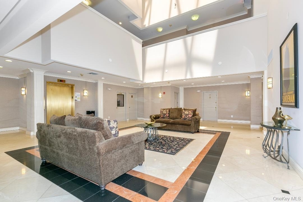 1 Portico Ct - Photo 3