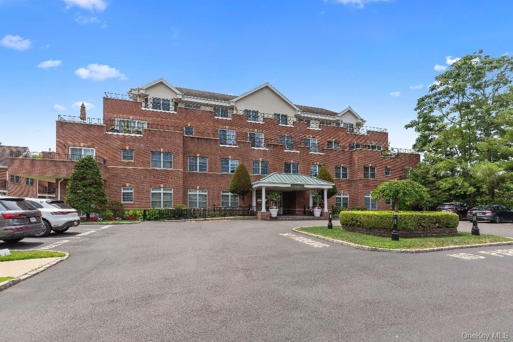 1 Portico Ct - Photo 1