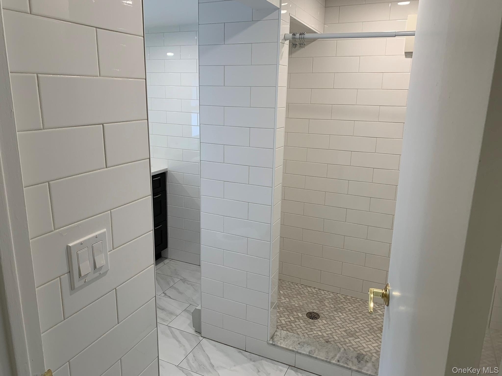 24 Hall Avenue - Photo 9