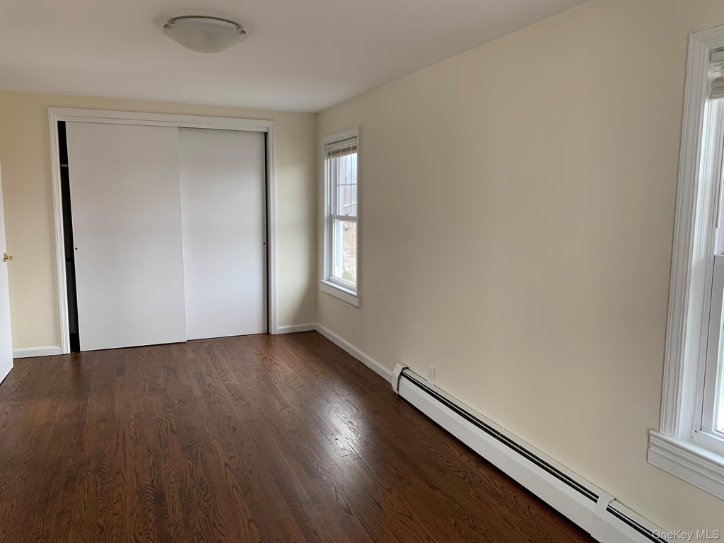 24 Hall Avenue - Photo 22
