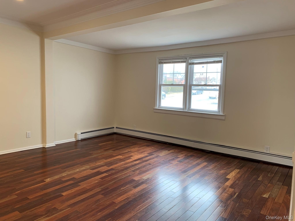 24 Hall Avenue - Photo 3