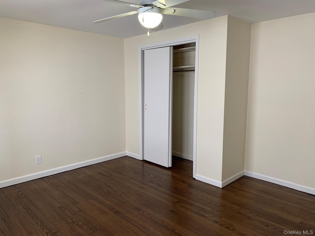 24 Hall Avenue - Photo 16