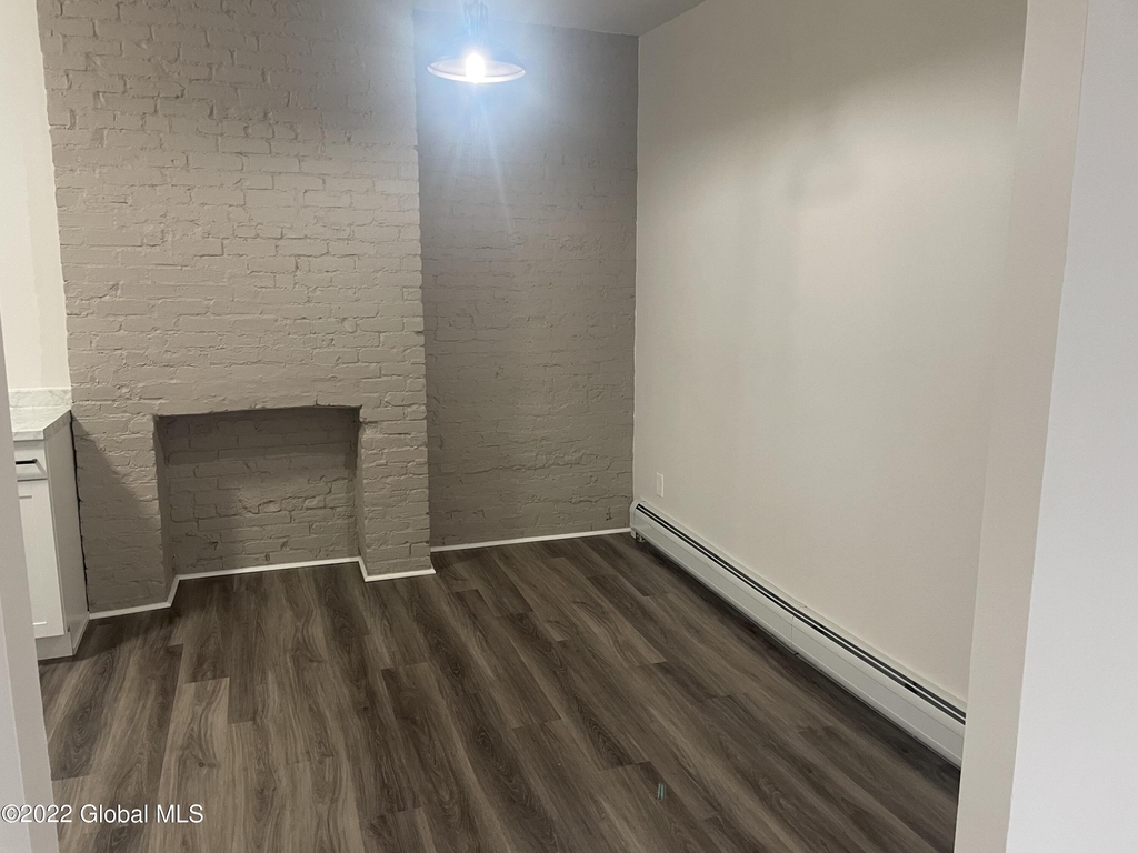 120 Philip Street - Photo 6