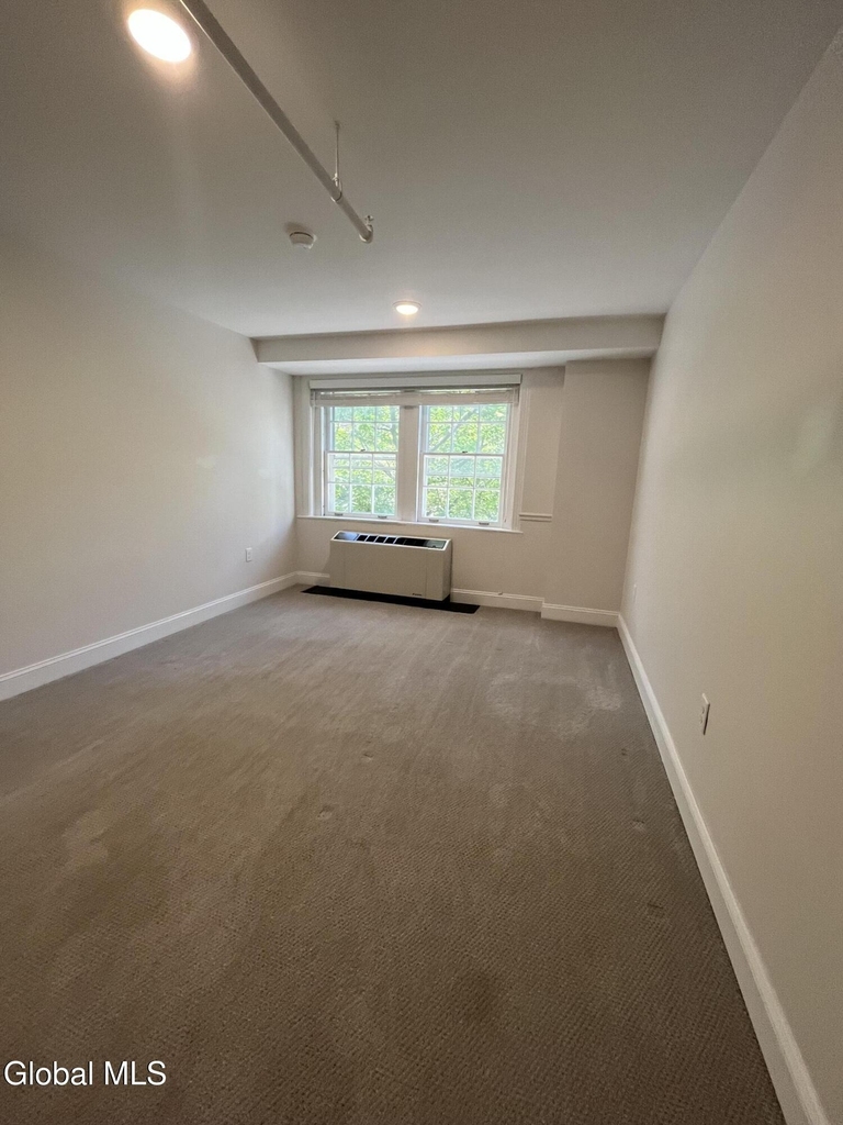 200 Broadway - Photo 6