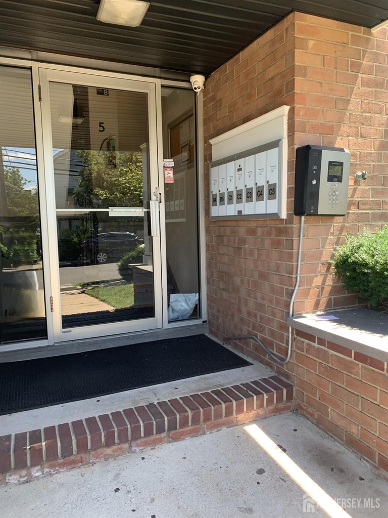 5 Charles Street - Photo 1