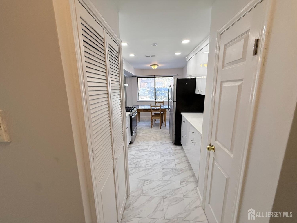 513 Edison Glen Terrace - Photo 3