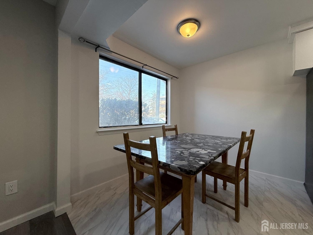 513 Edison Glen Terrace - Photo 8