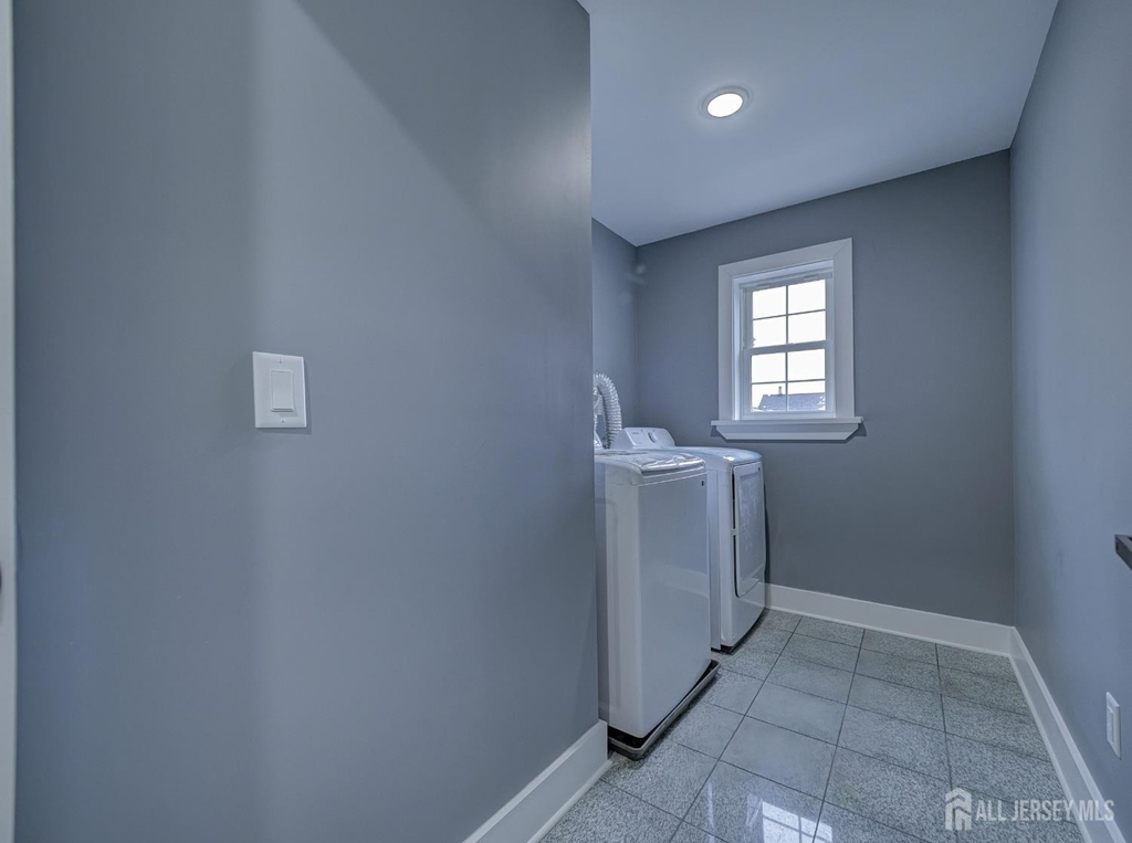 8 Travers Avenue - Photo 14