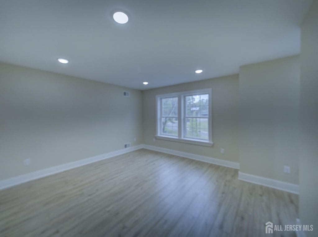 8 Travers Avenue - Photo 8