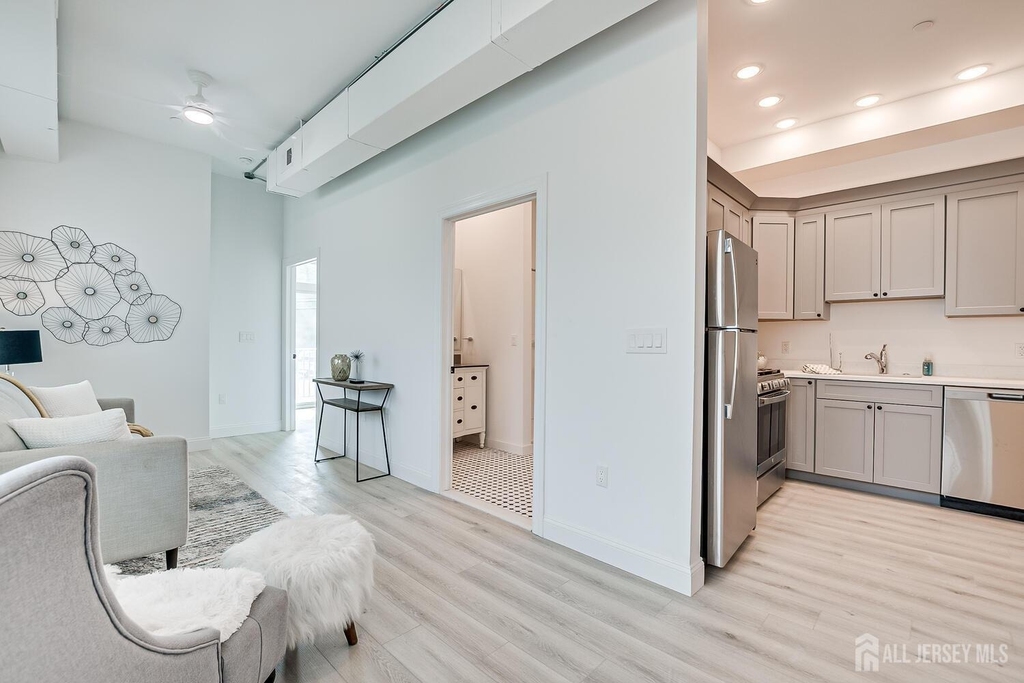 21 Station Place - Photo 27