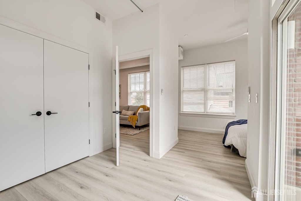 21 Station Place - Photo 33