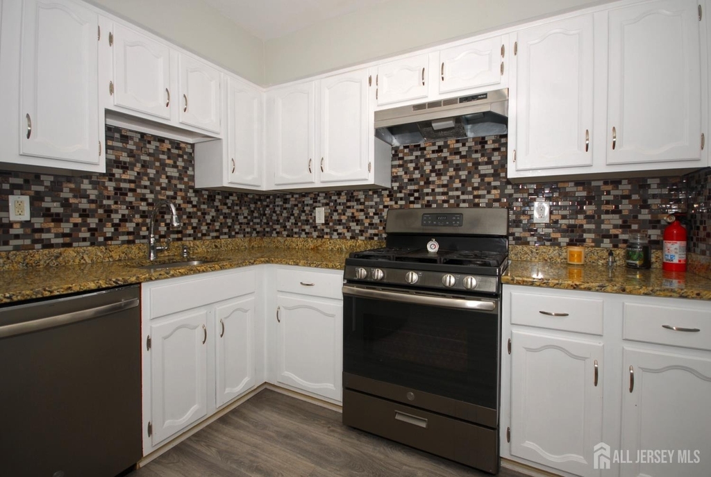 1 Orchid Court - Photo 8