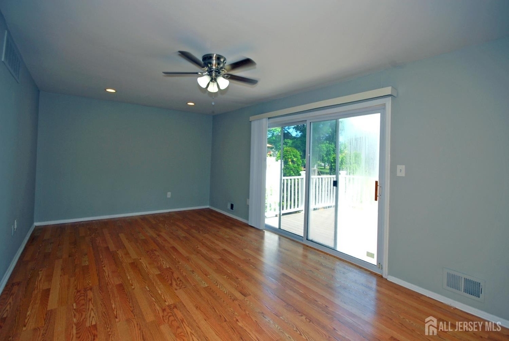 1 Orchid Court - Photo 3