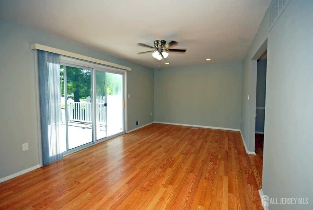 1 Orchid Court - Photo 4