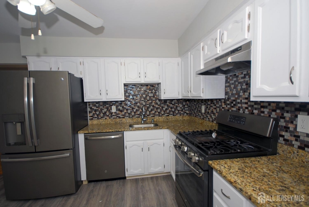 1 Orchid Court - Photo 9