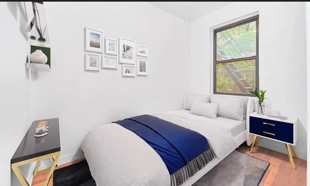 402 W 45th Street - Photo 4