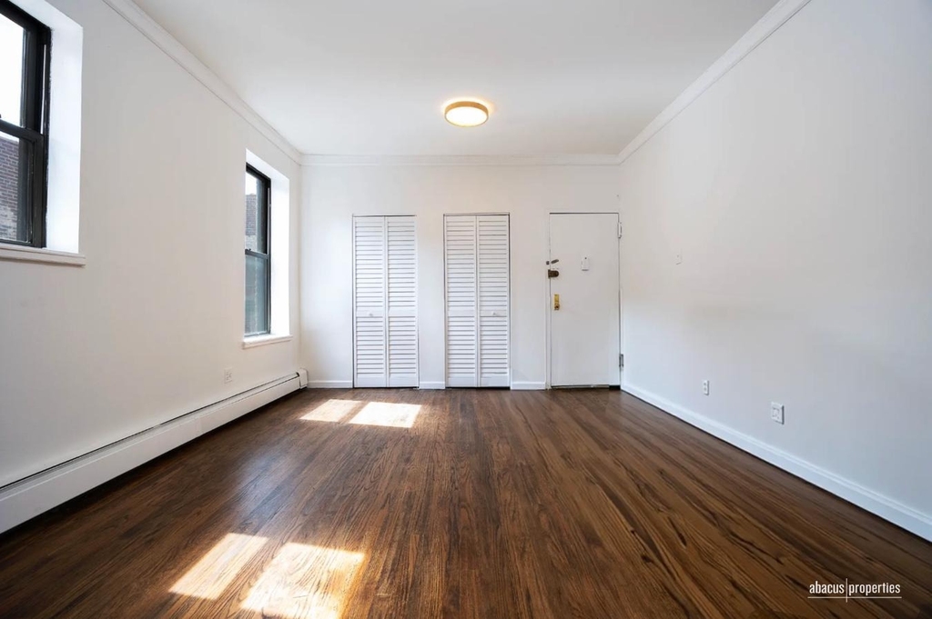 2116 Dorchester Road - Photo 3