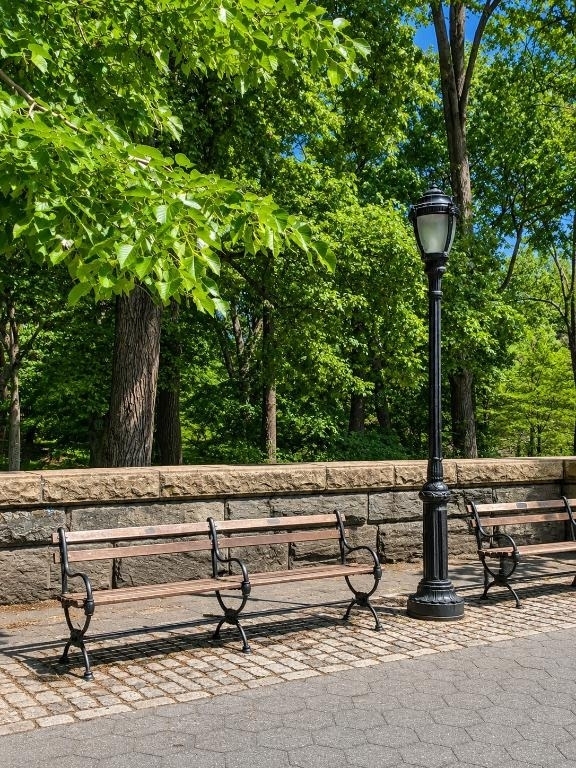 98 Riverside Drive - Photo 9