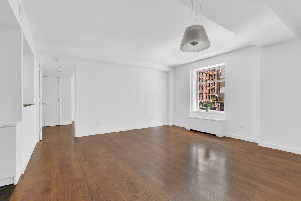 100 W 58th Street - Photo 6