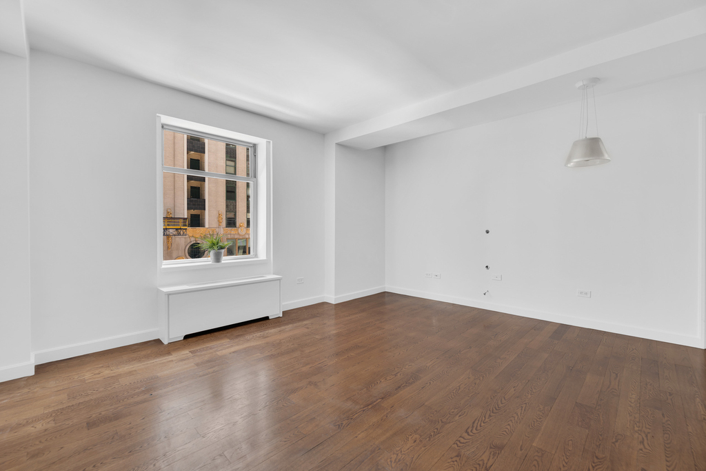 100 W 58th Street - Photo 8