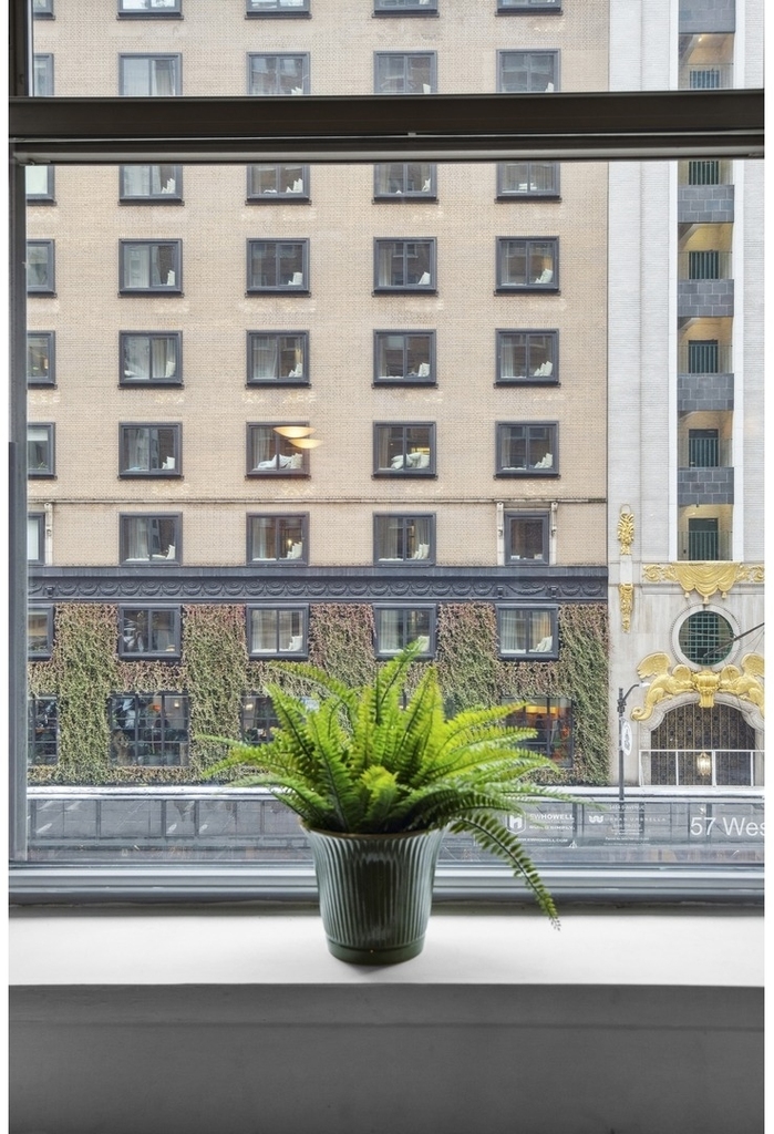 100 W 58th Street - Photo 10