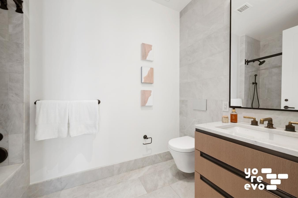515 W 18th Street - Photo 6