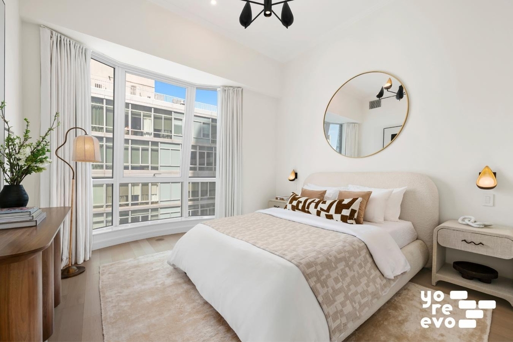 515 W 18th Street - Photo 3