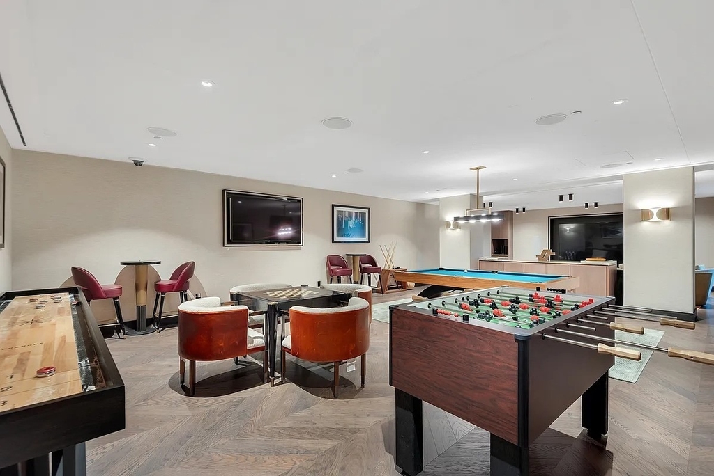 515 W 18th Street - Photo 10