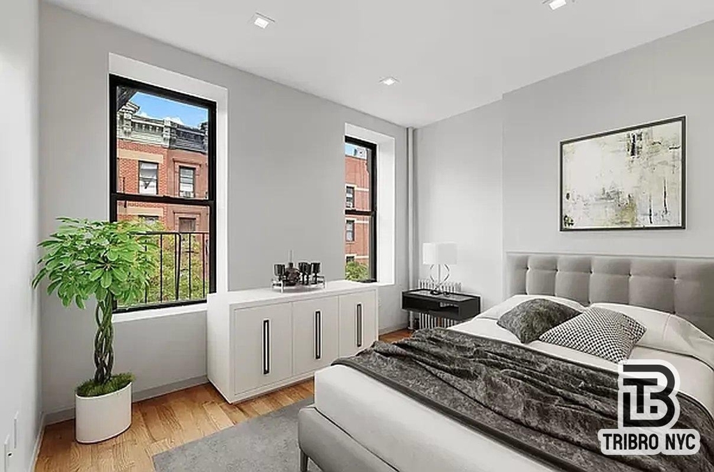 406 W 48th Street - Photo 1