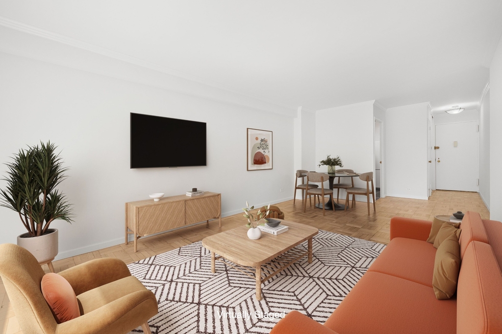 230 E 79th Street - Photo 1