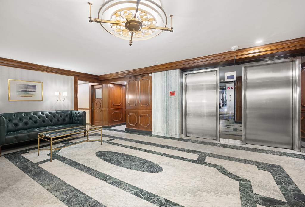 230 E 79th Street - Photo 11