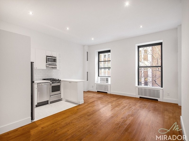 37 W 16th Street - Photo 1