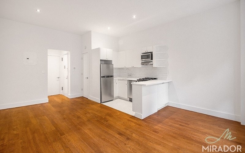 37 W 16th Street - Photo 0