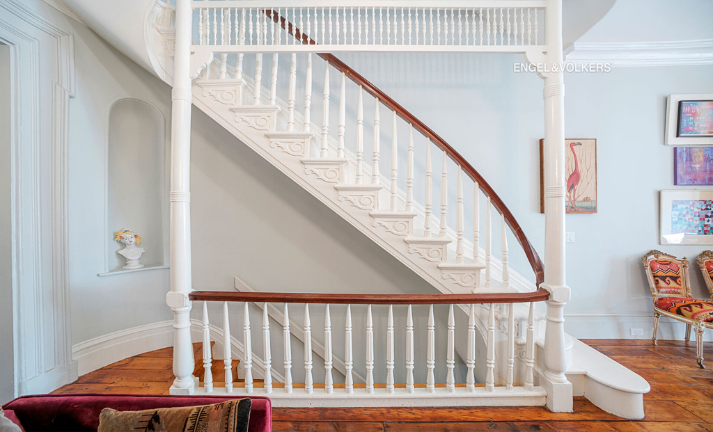 351 W 30th Street - Photo 5
