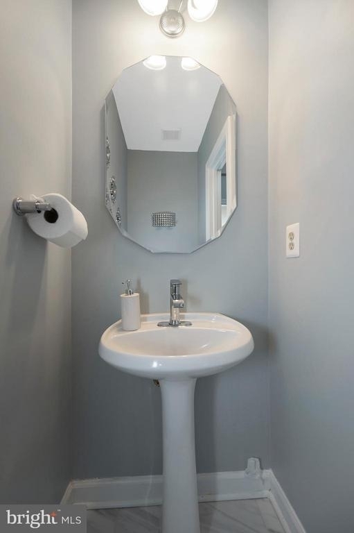 16005 Kings Mountain Road - Photo 17