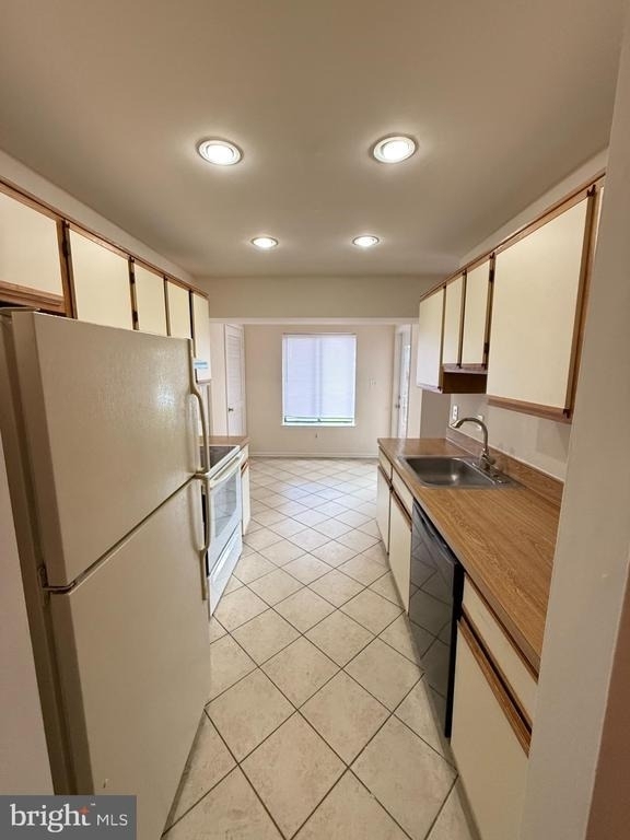8383 Buttress Lane - Photo 4