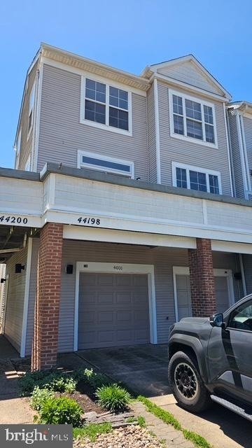 44198 Shady Glen Terrace - Photo 0