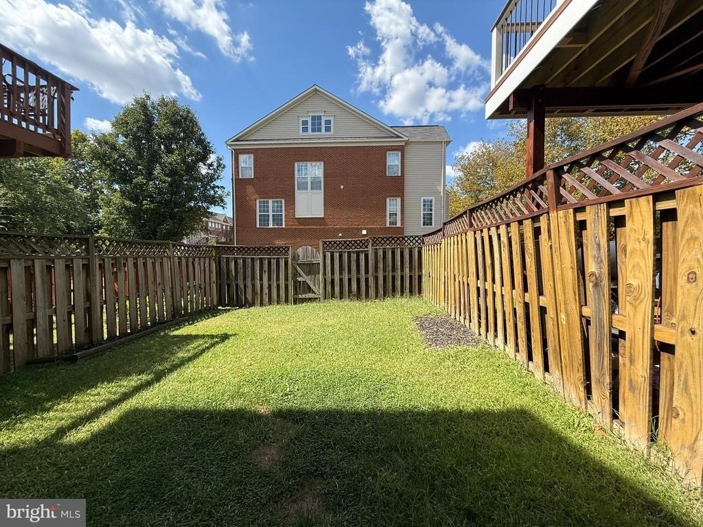 21929 Bayard Terrace - Photo 36