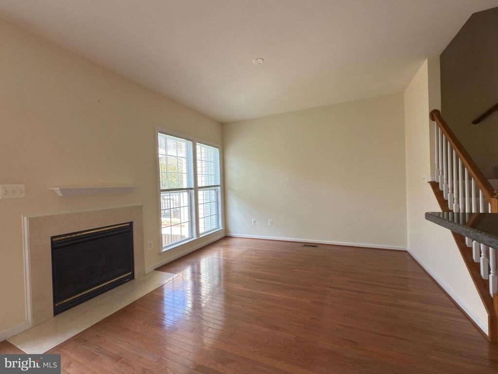 21929 Bayard Terrace - Photo 9
