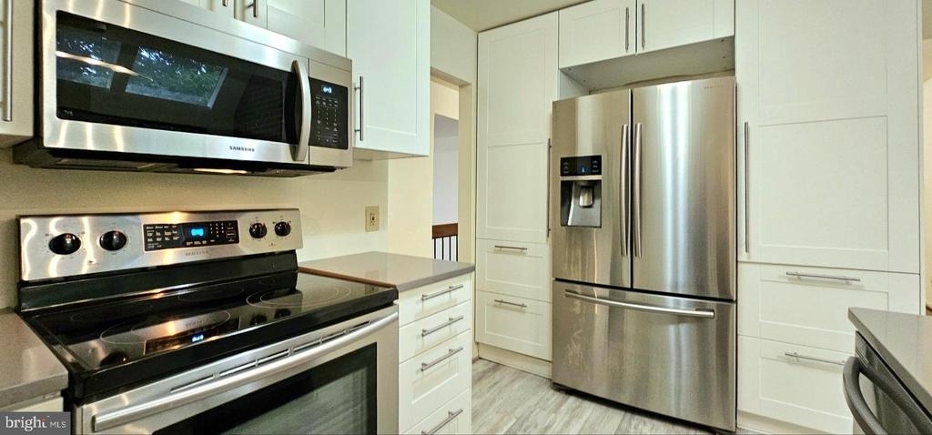 8729 Sheridan Farms Court - Photo 12