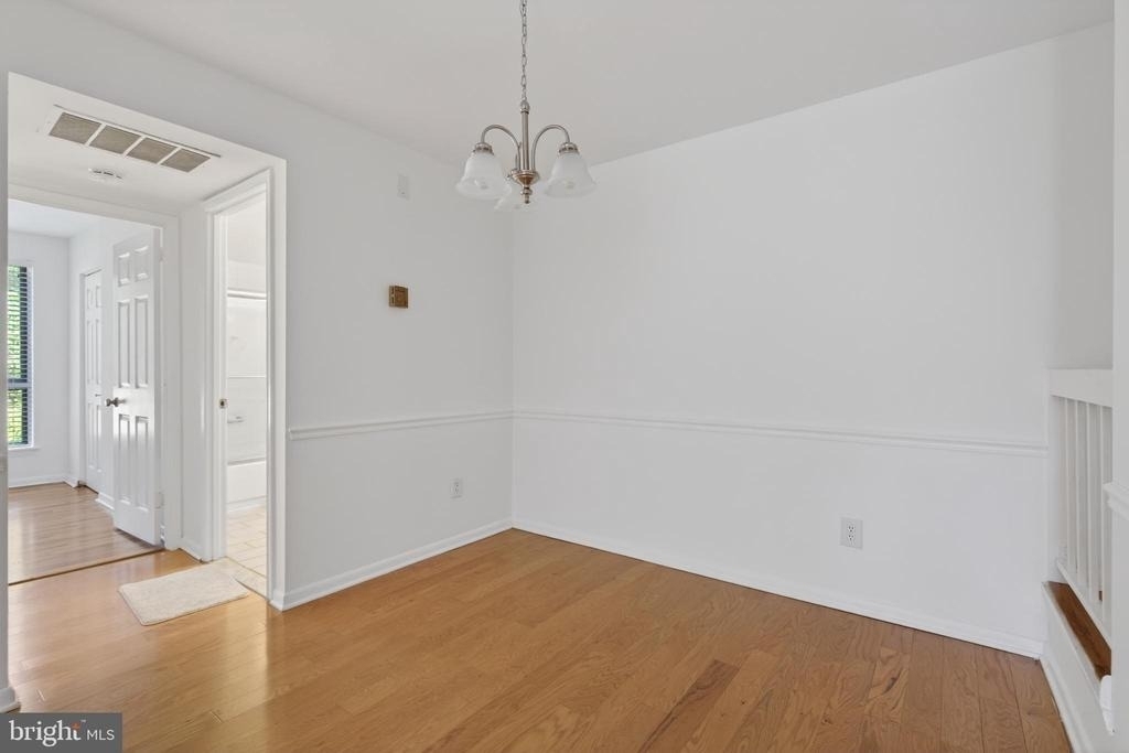 11260 Chestnut Grove Square - Photo 10