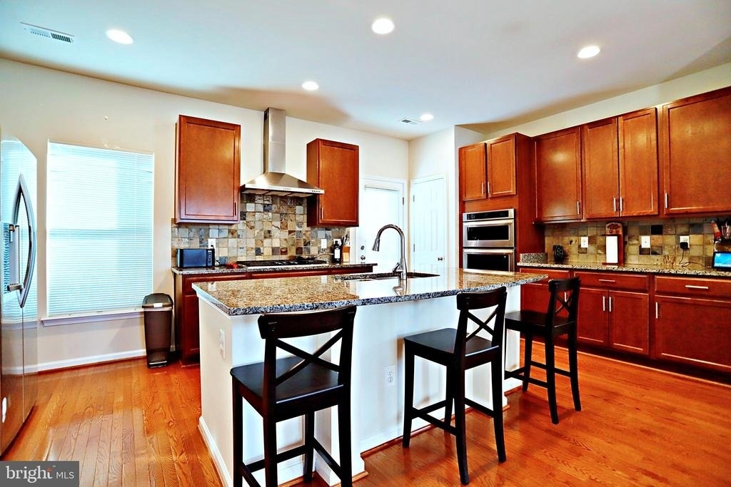 9612 Stockwell Lane - Photo 3