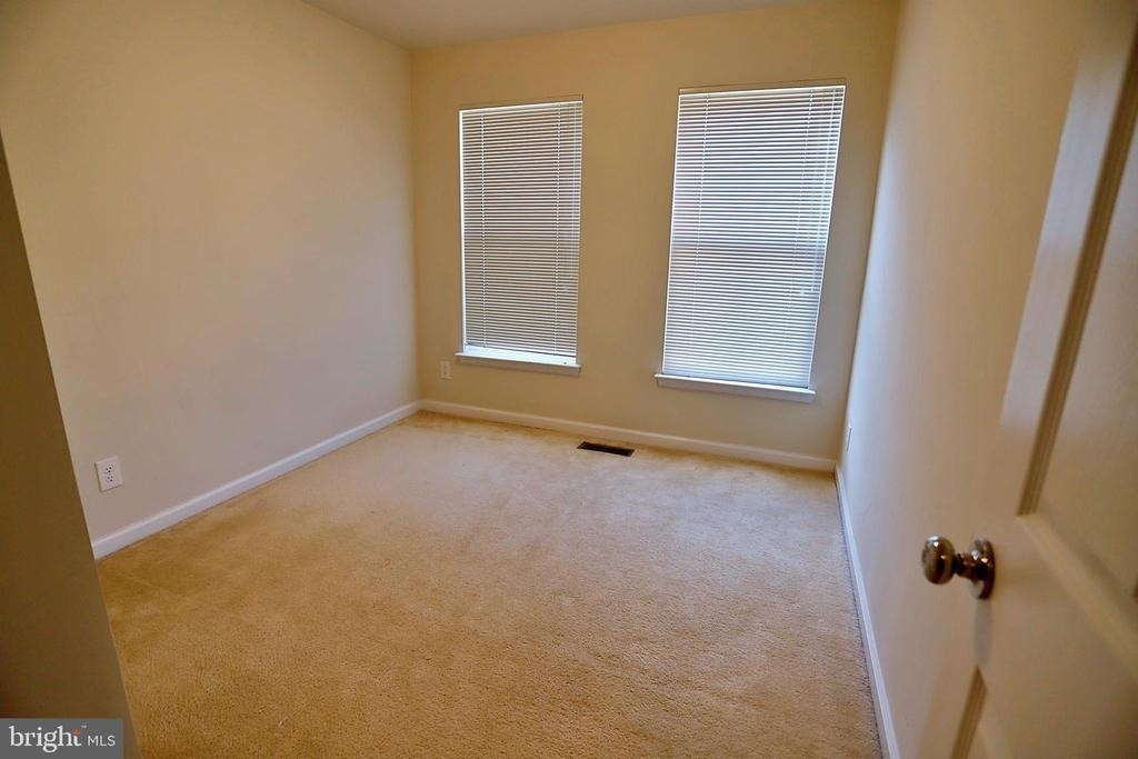 9612 Stockwell Lane - Photo 19