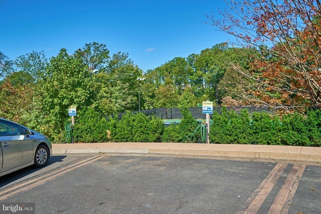 8360 Greensboro Drive - Photo 33