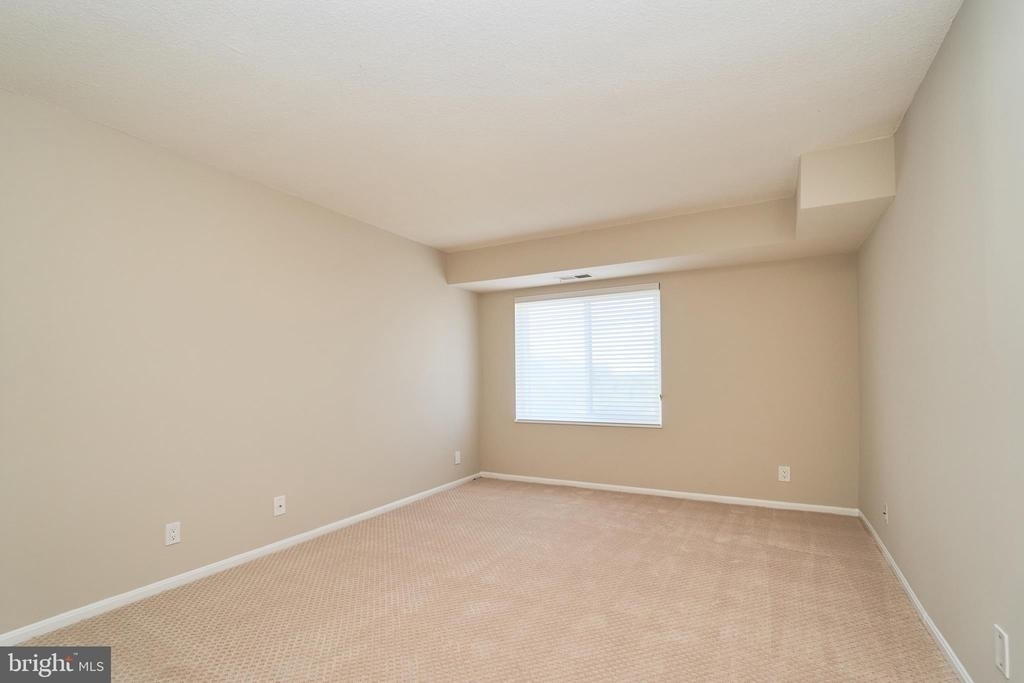 8360 Greensboro Drive - Photo 12