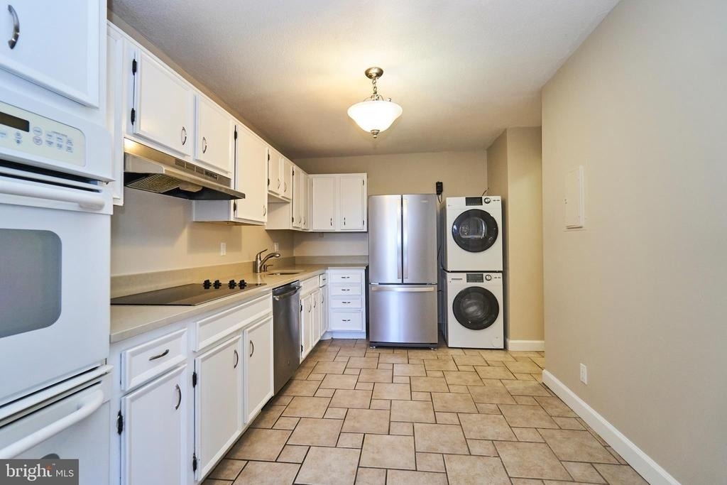 8360 Greensboro Drive - Photo 10