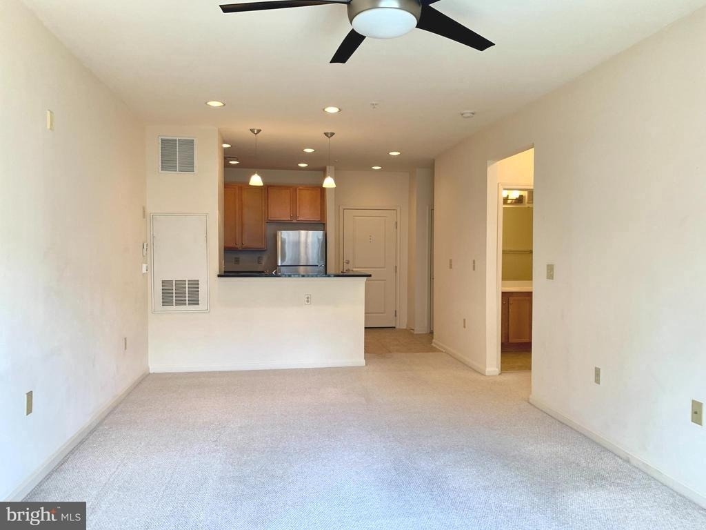 2655 Prosperity Avenue - Photo 12