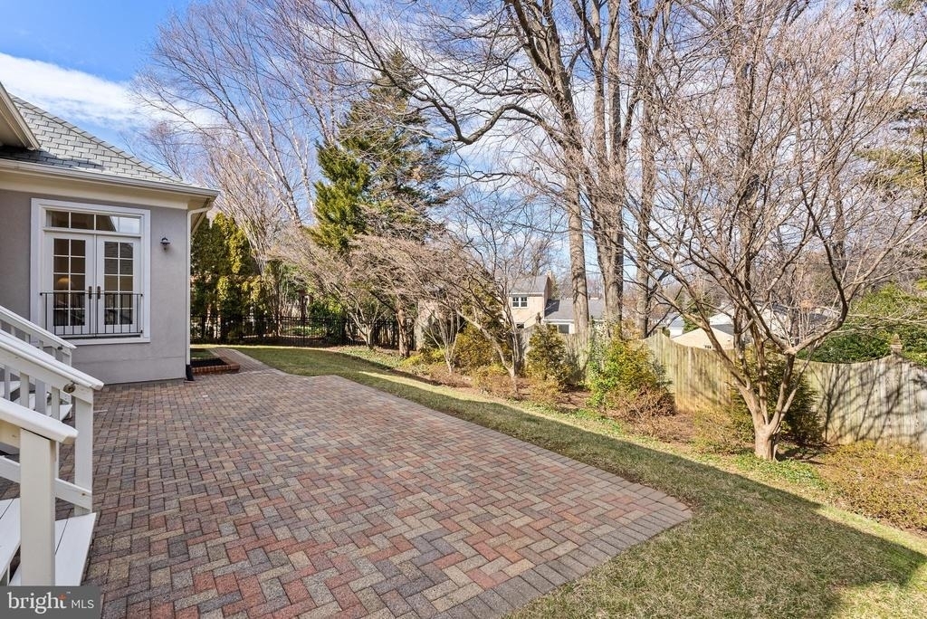 7440 Old Maple Square - Photo 39