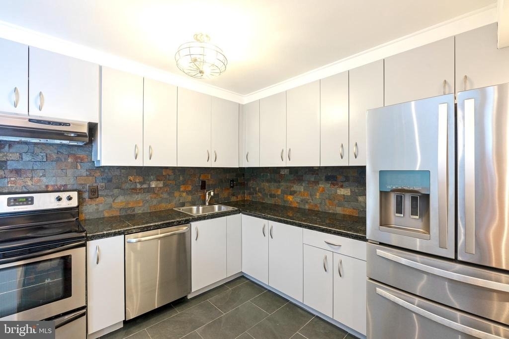 5411 Crossrail Drive - Photo 7