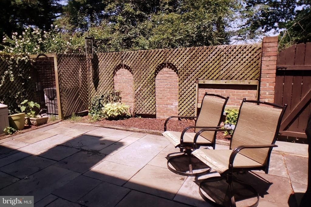 2020 Hopewood Drive - Photo 8
